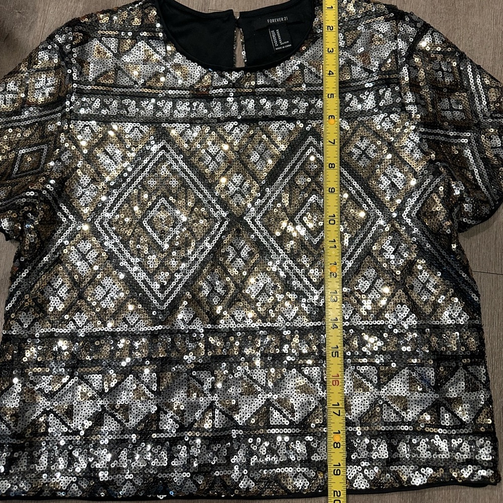 Sequence top small